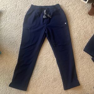 Figs high waisted navy skinny scrub bottoms - petite